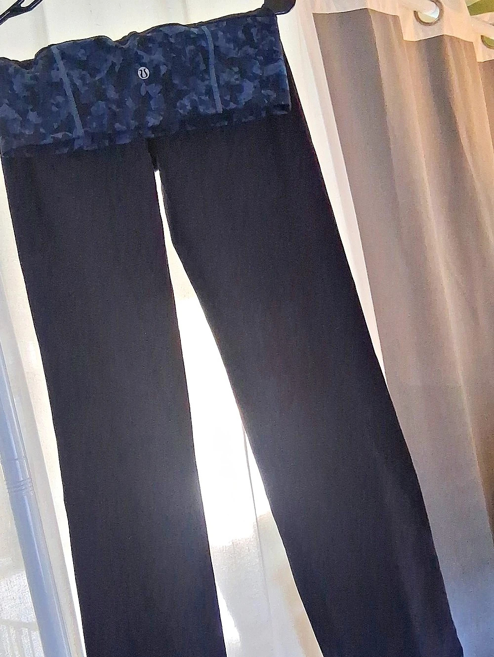 lululemon Groove Super-High-Rise Flared Pant *Nulu Black & Blue 30 In Inseam Sm.